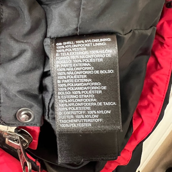 The North Face Women's L HyVent Heavy Duty Black Rain Jacket - Picture 11 of 12